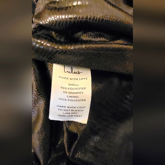 Lulus Faux Leather One-Shoulder Ruched Asymmetrical Midi Dress - Picture 8 of 12